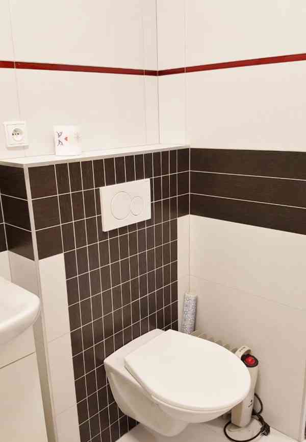 Prodej pěkného bytu 1+kk ve Dvoře Králové nad Labem - foto 4