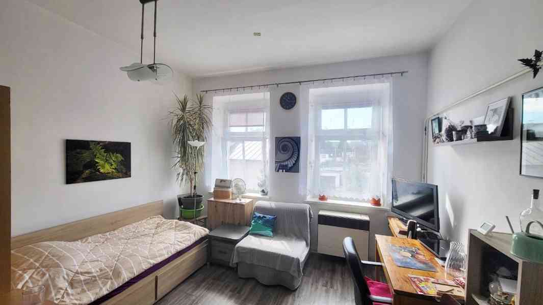 Prodej pěkného bytu 1+kk ve Dvoře Králové nad Labem - foto 2