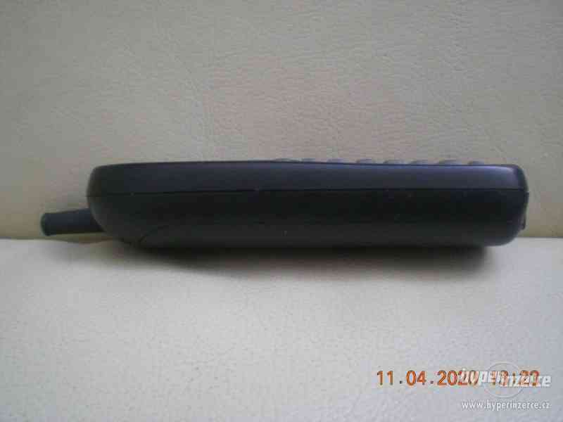 Motorola d520 - mobilní telefony z r.1999 - foto 3
