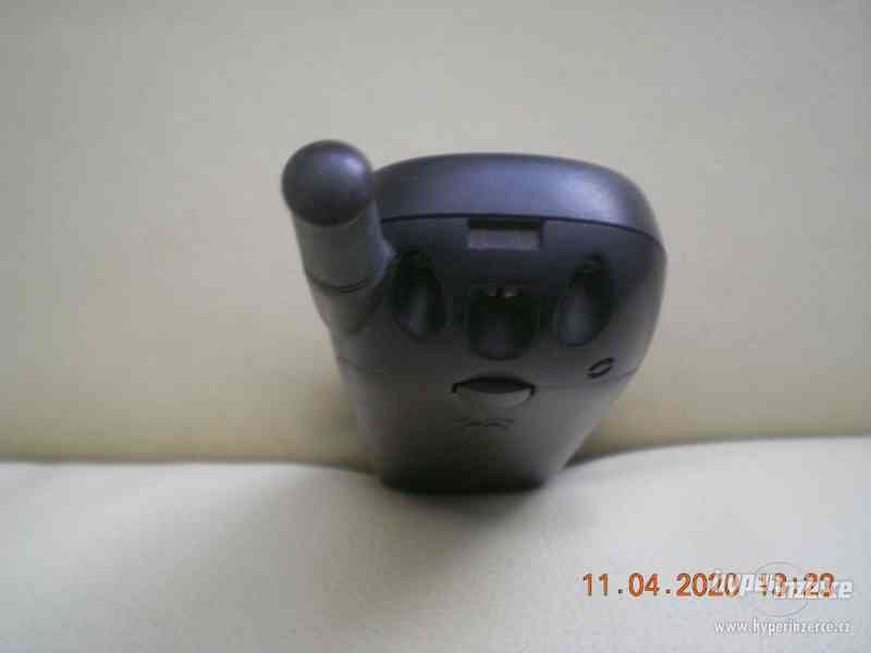 Motorola d520 - mobilní telefony z r.1999 - foto 5