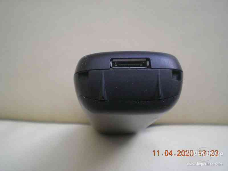 Motorola d520 - mobilní telefony z r.1999 - foto 6