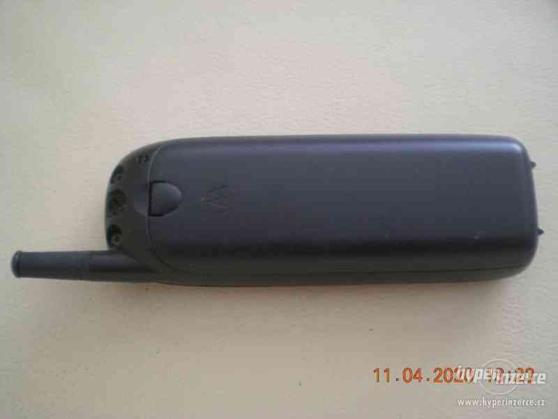 Motorola d520 - mobilní telefony z r.1999 - foto 7