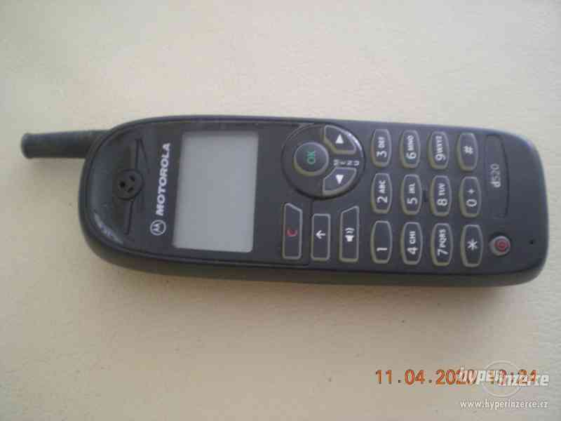 Motorola d520 - mobilní telefony z r.1999 - foto 10