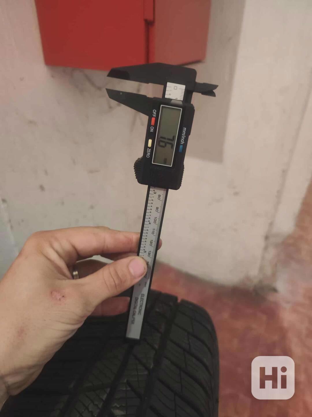 Pneumatiky  - foto 1