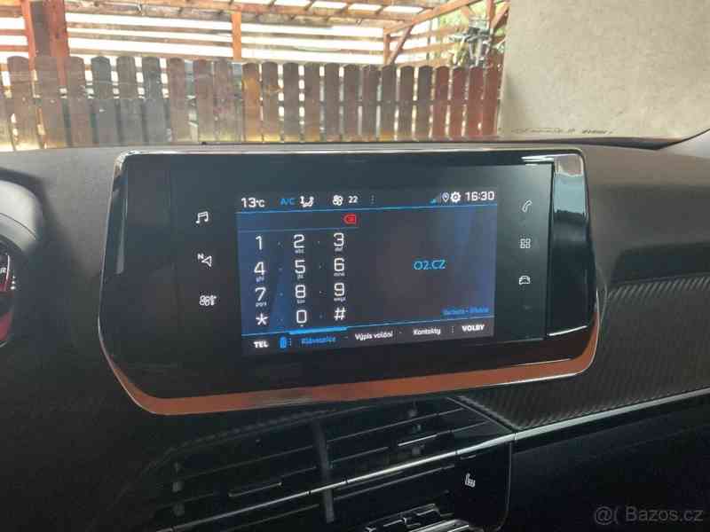 Peugeot 2008 1,2 - foto 10