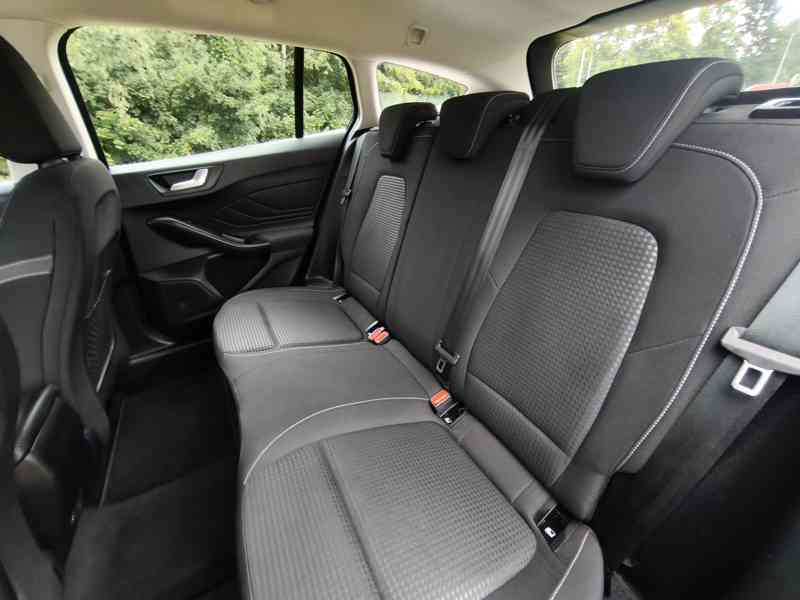 Ford Focus kombi 1.5 TDCi 88kW ČR 2021 1.maj garáž n.rozvody - foto 18