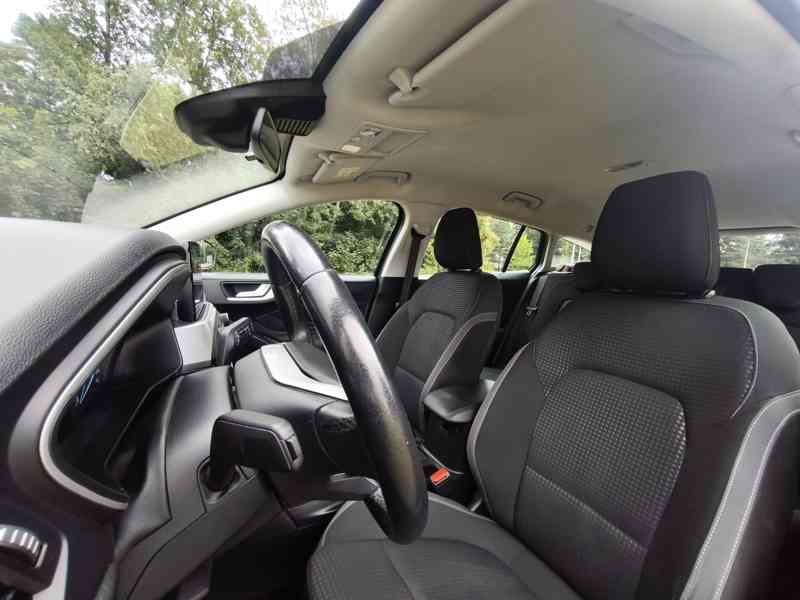 Ford Focus kombi 1.5 TDCi 88kW ČR 2021 1.maj garáž n.rozvody - foto 13