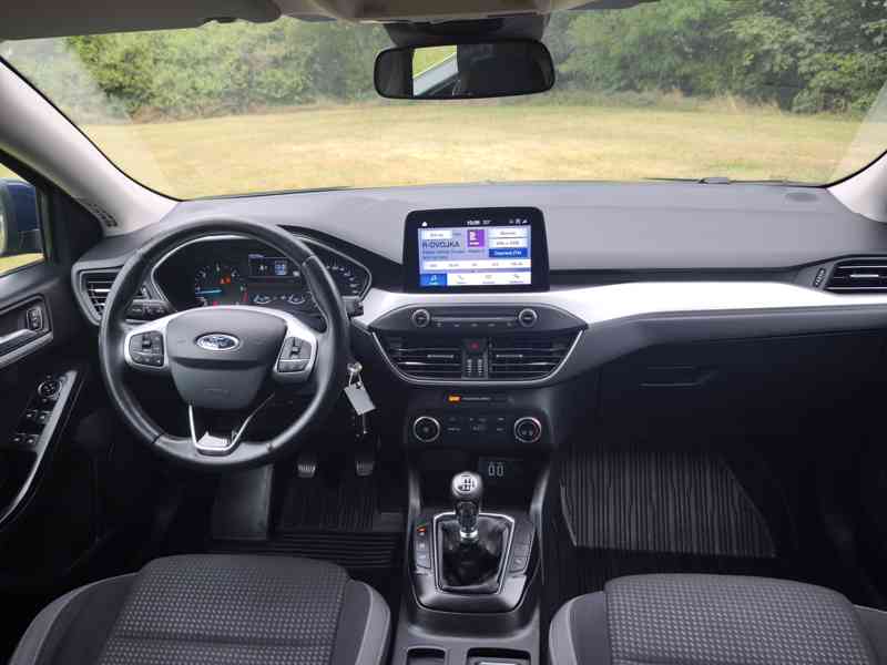 Ford Focus kombi 1.5 TDCi 88kW ČR 2021 1.maj garáž n.rozvody - foto 14