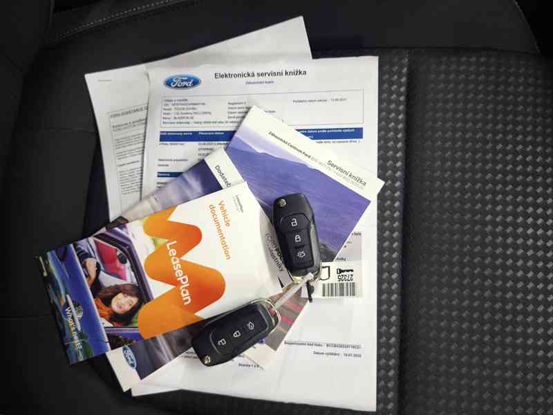 Ford Focus kombi 1.5 TDCi 88kW ČR 2021 1.maj garáž n.rozvody - foto 20