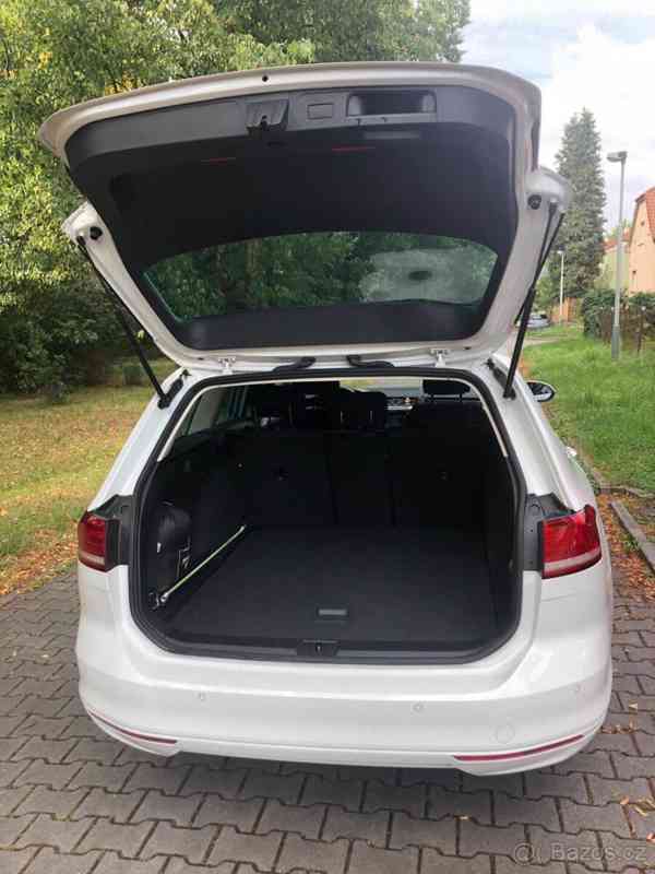 Volkswagen Passat 2,0   B8 COMBI - foto 4