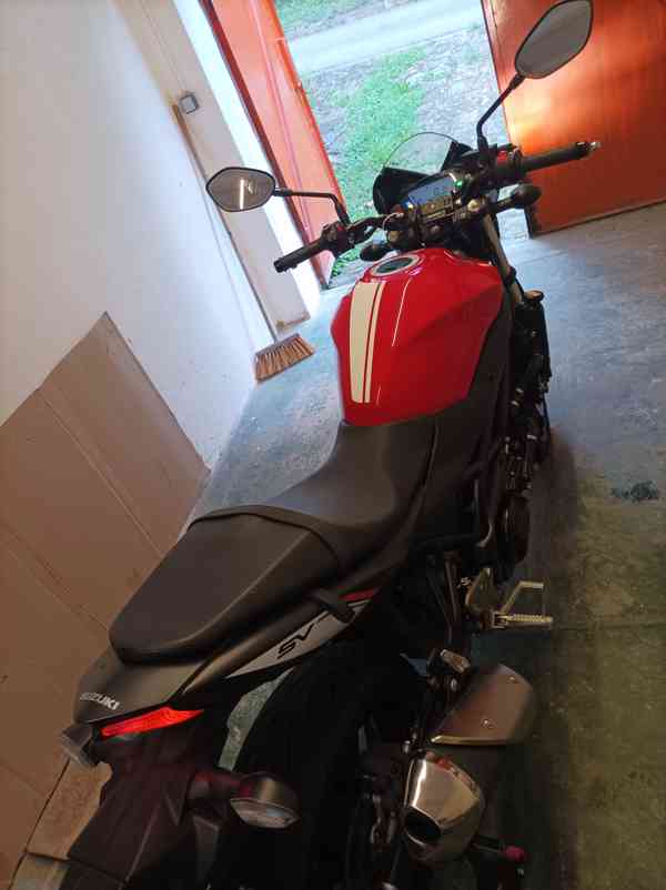 Suzuki SV650 - foto 2