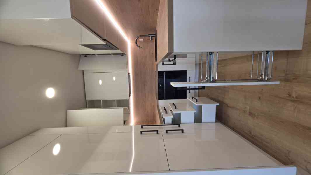 Byt 2+kk s lodžií,  po kompletní rekonstrukci - foto 7
