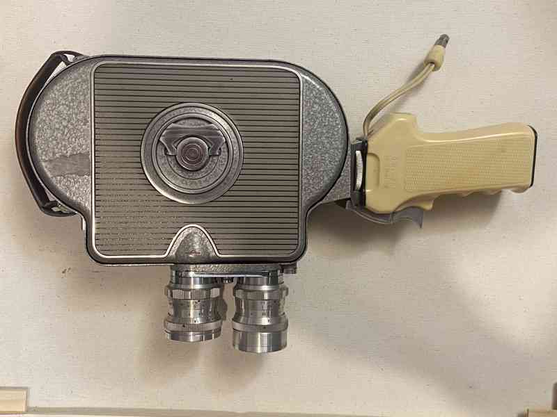 Filmová kamera Meopta Admira 16 Electric + objektivy Largor  - foto 2