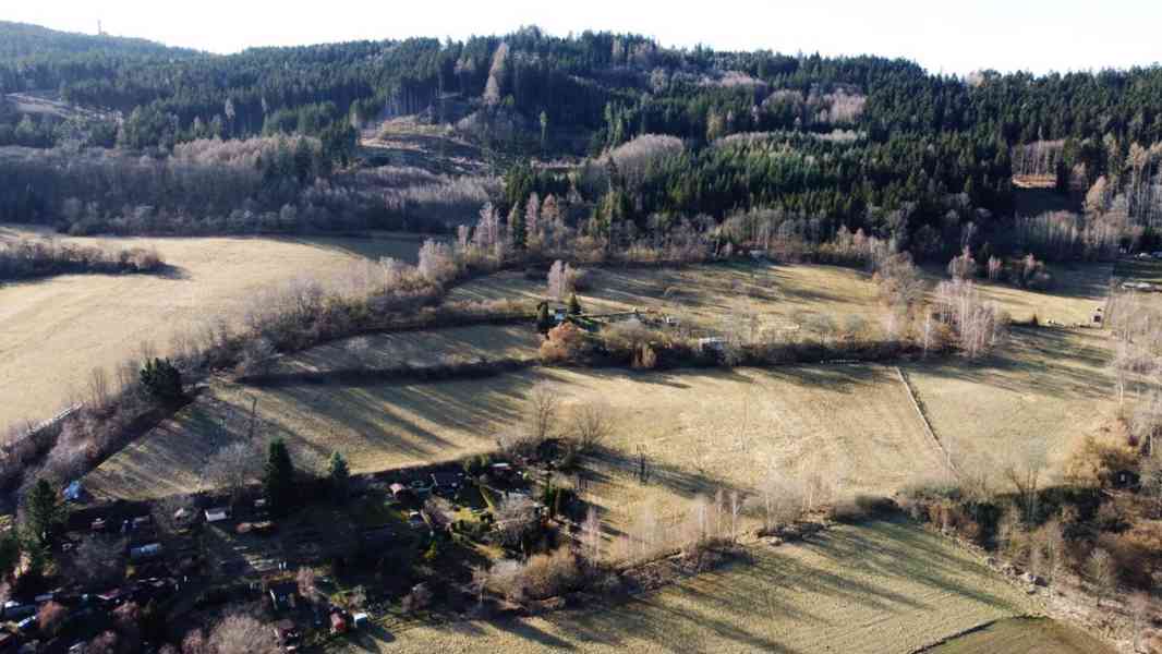 Prodej krajní zahrádky s chatkou v Sušici - foto 24