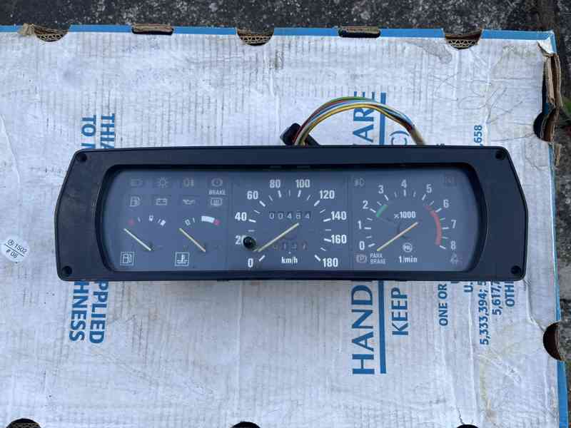 Přístrojovka ŠKODA RAPID a Š 125, 130, 136 - foto 1