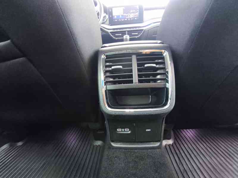 Octavia 4 Combi 2.0 TDi Virtual NAVI Full LED Keyles DPH - foto 17