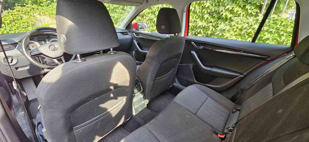 Škoda Octavia Combi 1.5 TSI Style | LED | Kessy - foto 13