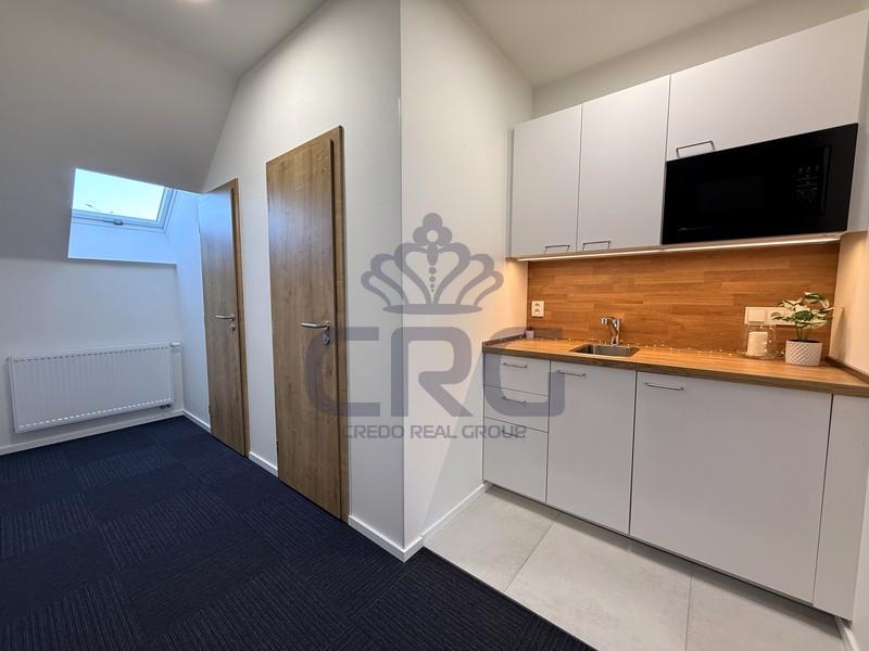 PRONÁJEM KANCELÁŘSKÉHO KOMPLEXU O CP CCA 181,57 M2 V BRNĚ  - foto 7