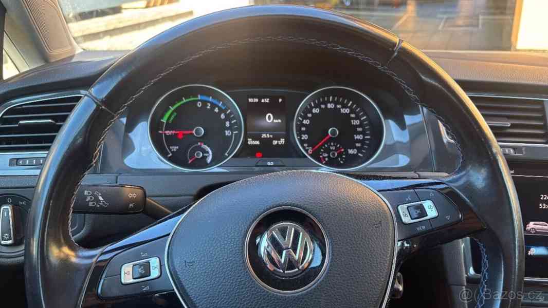 Volkswagen Golf -e - foto 3