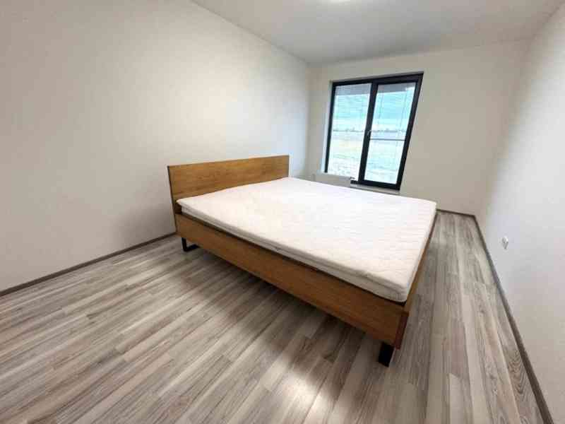 PRONÁJEM BYTU 2+KK V RAJHRADĚ U BRNA - foto 13