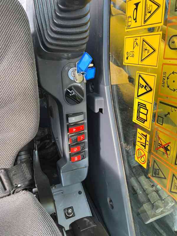 Kolové rypadlo Komatsu PW160-10 (Možnost leasingu) - foto 10