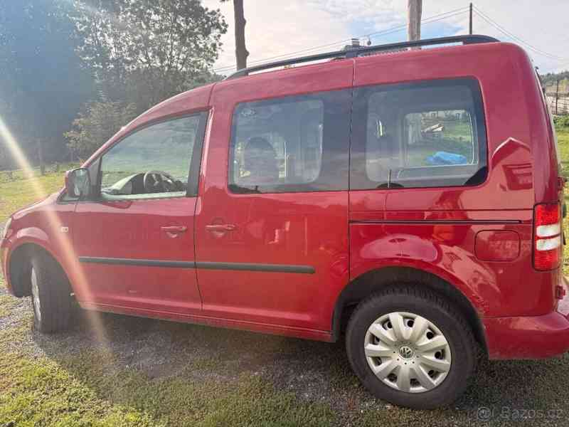Volkswagen Caddy 1,6 - foto 1