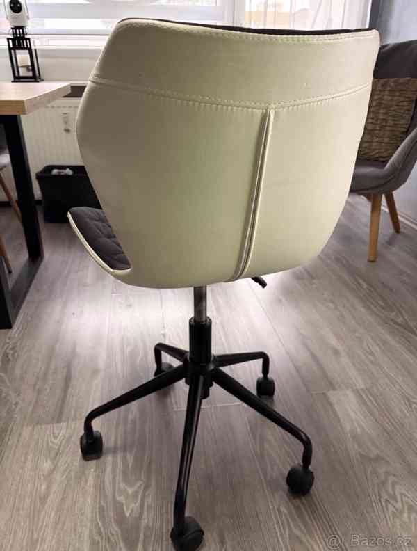 Židle MATRIX na černé kolečkové podstavě - černá - foto 3