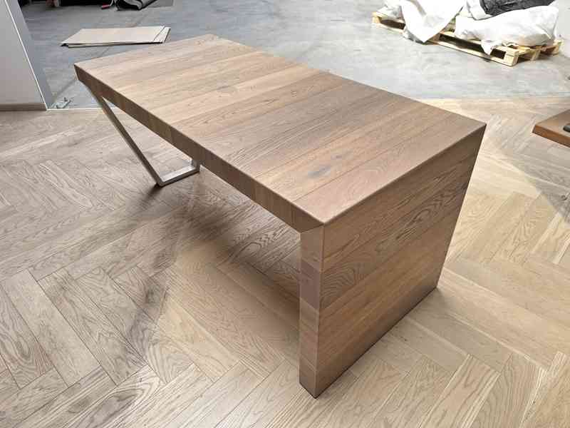 Dubový stůl speciál 1600x750 mm - foto 4