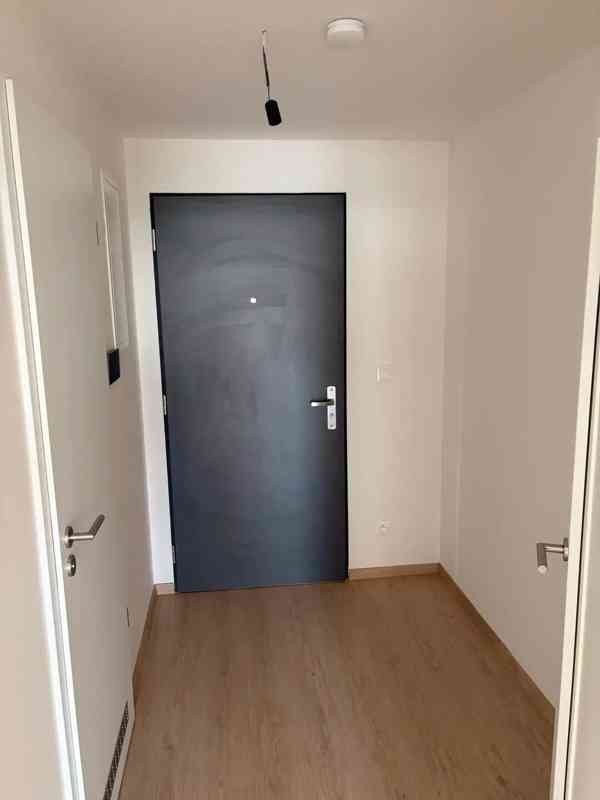 Pronájem bytu 1+kk 31 m² - foto 3