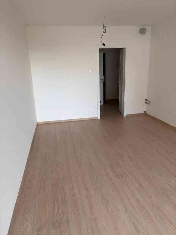 Pronájem bytu 1+kk 31 m² - foto 2