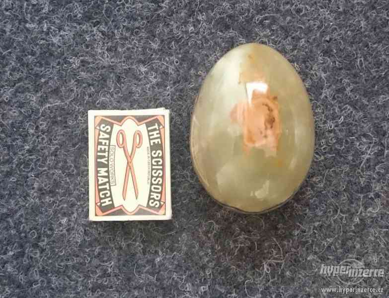 Dekorativní kamenné mramorové vajíčko - foto 1