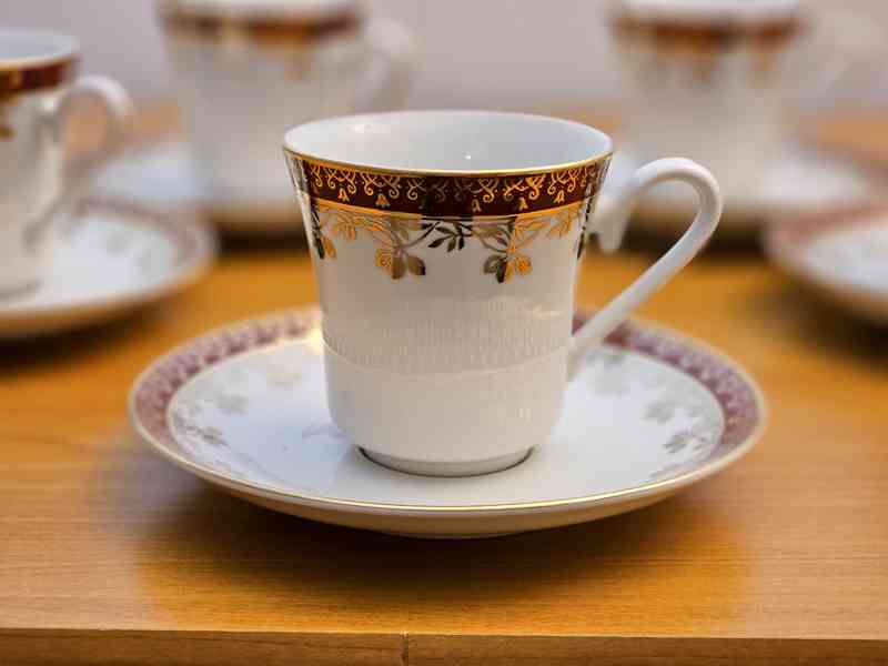 Retro porcelánová kávová souprava JSK – 6 ks, zlatý dekor - foto 3