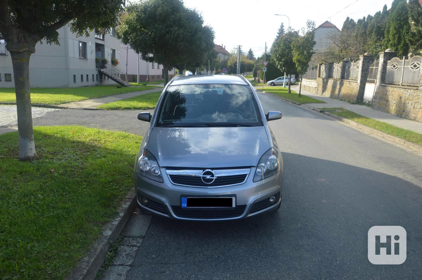 Opel Zafira 1,9 CDTI - foto 1