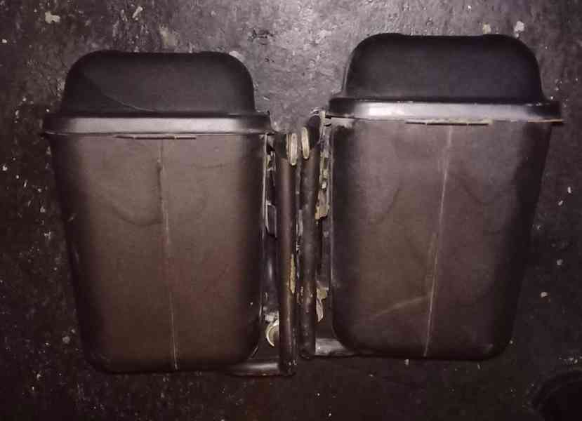 Boční kufry na motorku veterán včetně rámů - foto 2