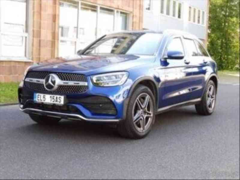 Mercedes-Benz GLC 2,0 300de 4Matic, 42tis km ČR - foto 3