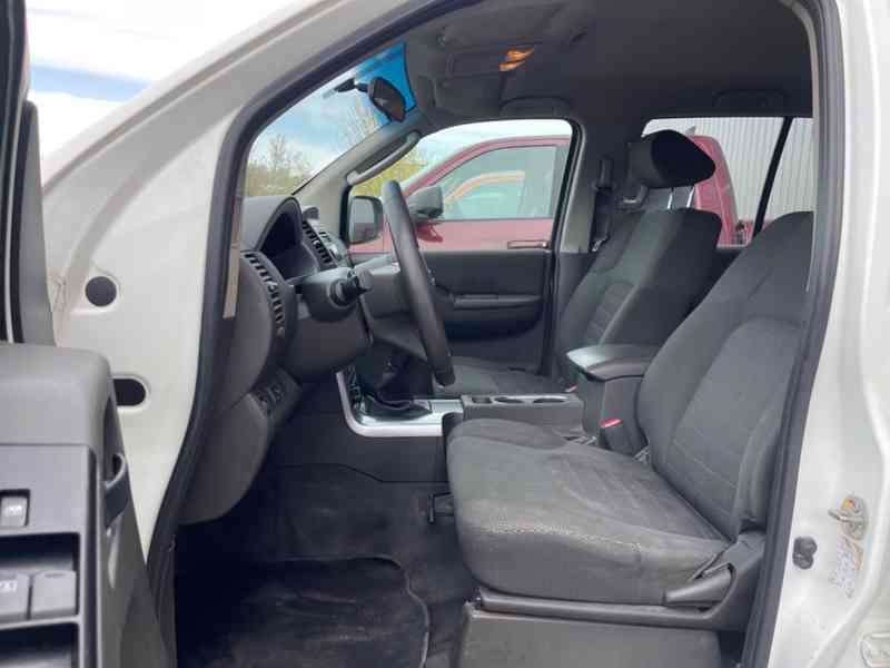 Nissan Pathfinder 2.5 dCi 4WD 140kw - foto 3
