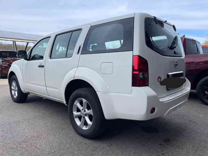 Nissan Pathfinder 2.5 dCi 4WD 140kw - foto 5