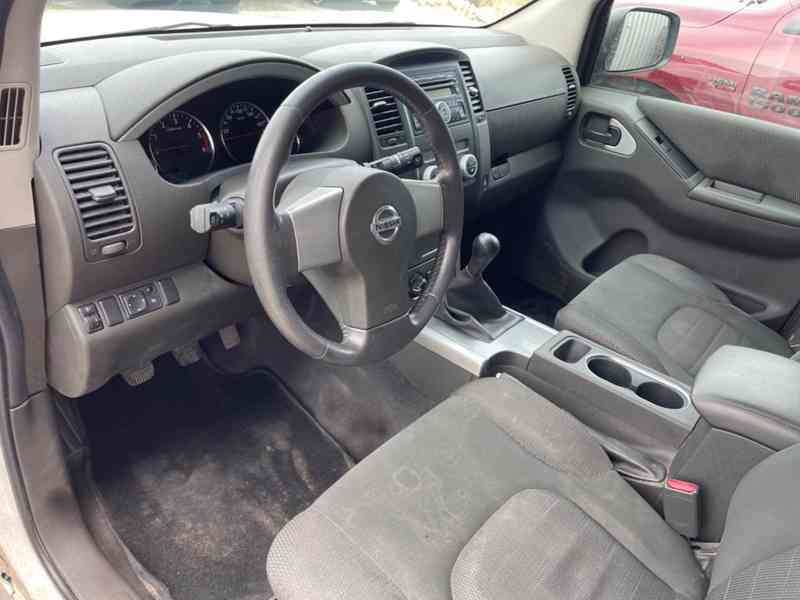 Nissan Pathfinder 2.5 dCi 4WD 140kw - foto 11