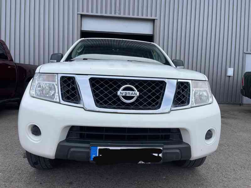 Nissan Pathfinder 2.5 dCi 4WD 140kw - foto 8