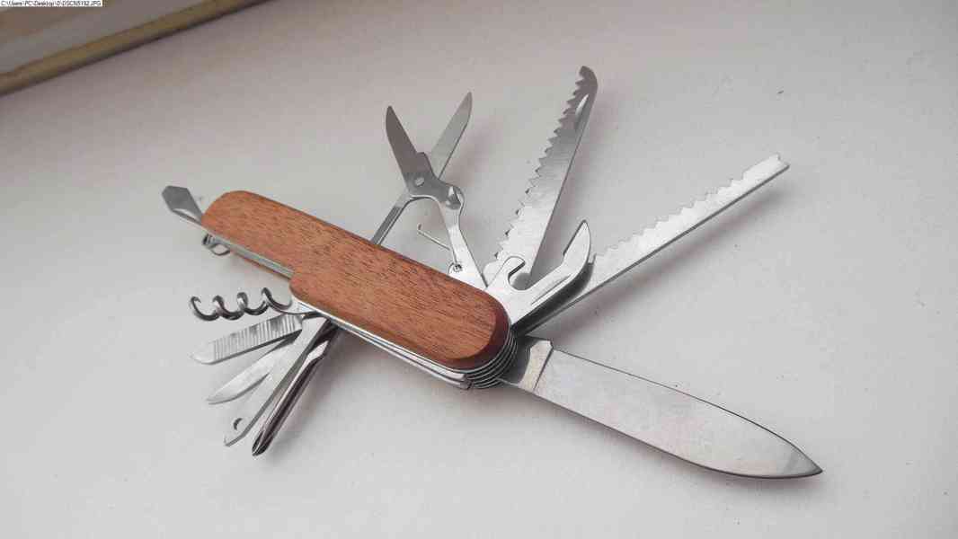 Kapesní nůž 10v1 - foto 3