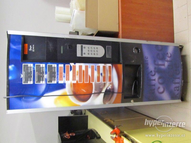 Nápojový automat Necta – Zanussi Spacio - foto 1