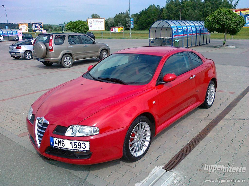 Prodám Alfa Romeo GT 2.0 JTS - foto 1