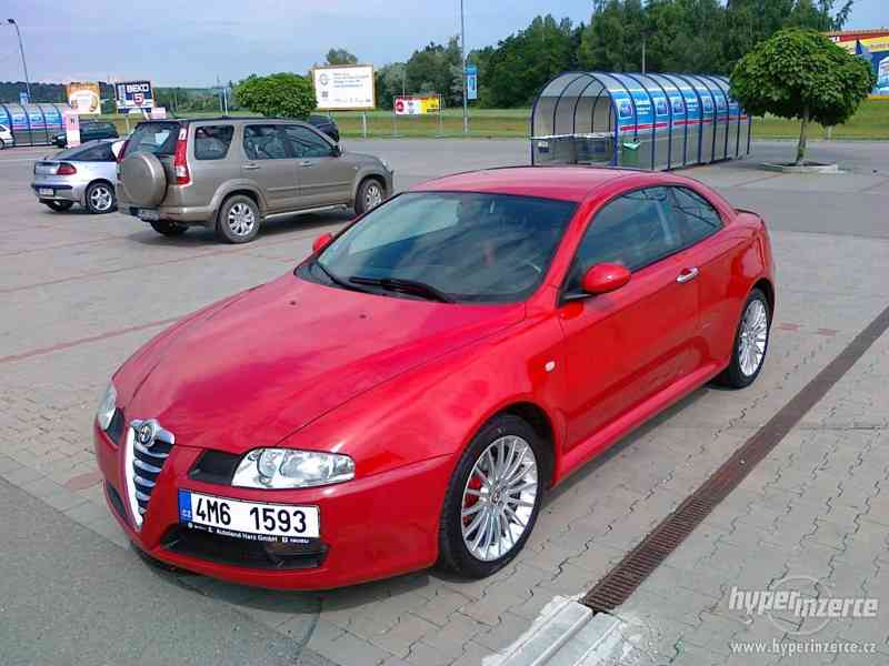 Prodám Alfa Romeo GT 2.0 JTS - foto 1