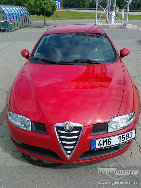 Prodám Alfa Romeo GT 2.0 JTS - foto 2