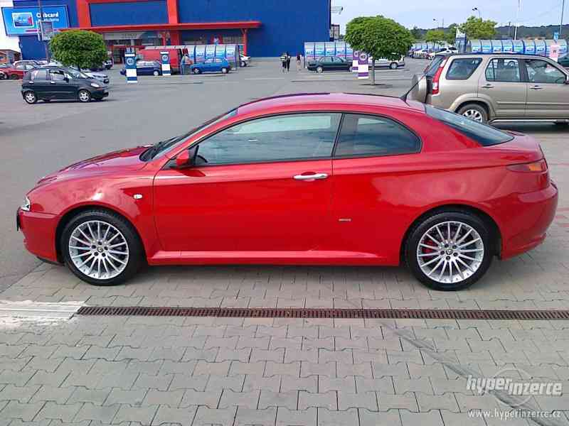 Prodám Alfa Romeo GT 2.0 JTS - foto 8