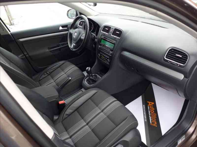 Volkswagen Golf 1,2 TSI HIGHLINE, VÝHŘEV, 1.M - foto 10