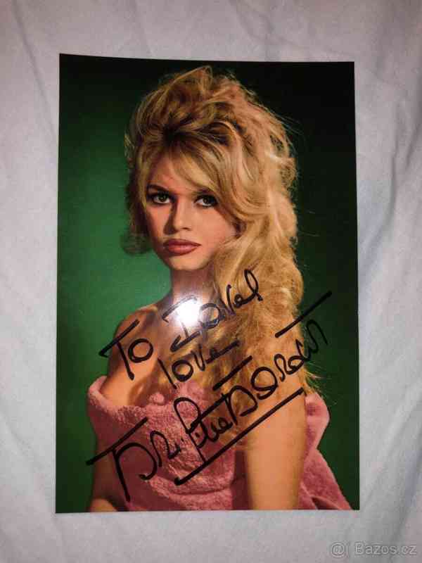 Brigitte Bardot - autogram