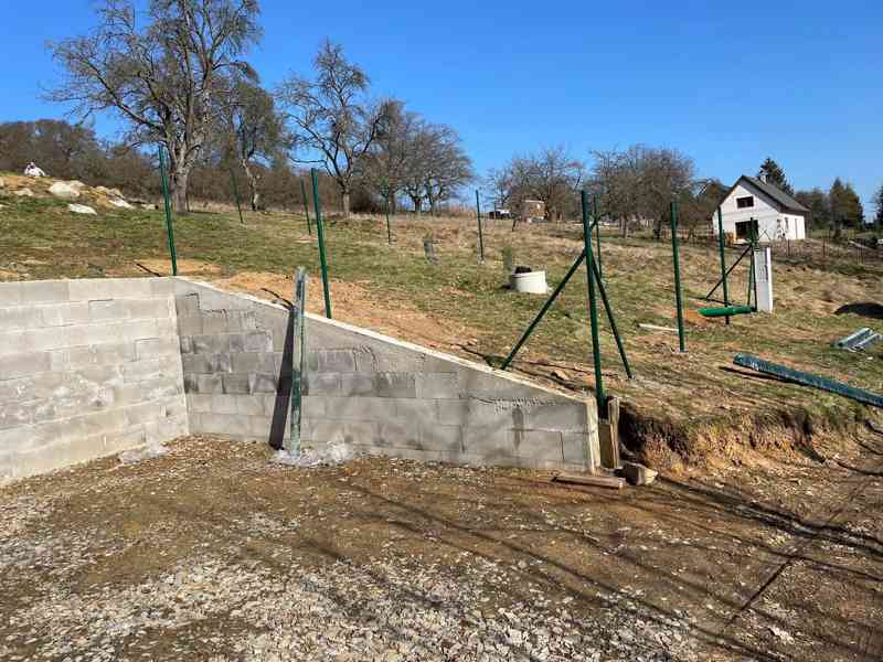 Ploty, oplocení, nádrže na dešťovou vodu - foto 9