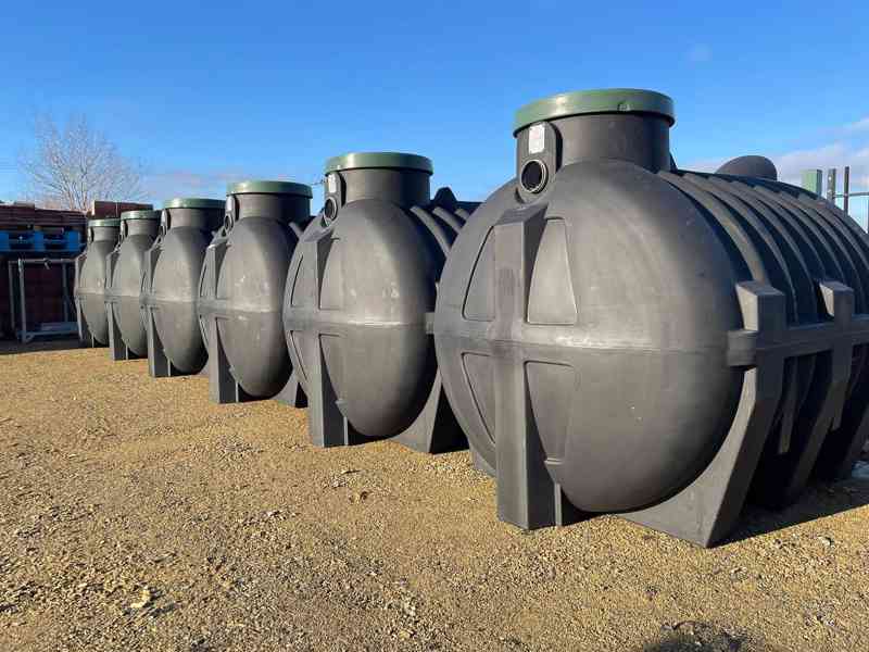 Ploty, oplocení, nádrže na dešťovou vodu - foto 12