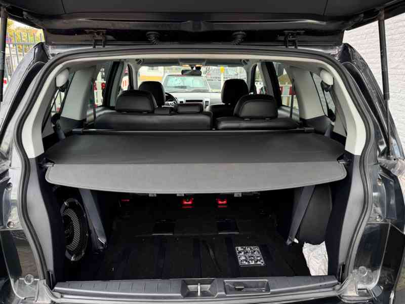 Mitsubishi Outlander Instyle2,2 DI-D 7míst 130kw - foto 8